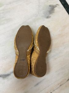 Party wear jutti