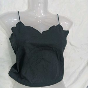 Black ❤️‍🔥Scalloped Strap Tank Top