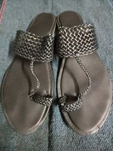 Stylish Chain Strap Flat Sandals