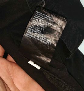 🔥, 🔥 🔥 Price Drop H&amp;M Black Short Sleeve Button