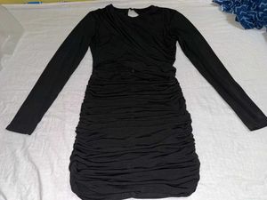 Elegant Black Ruched Long Sleeve Dress