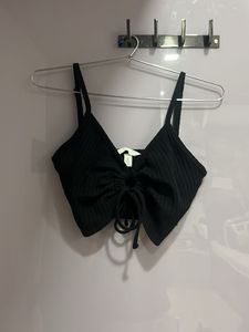 Black H&M crop top
