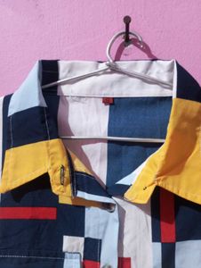 Geometric Print Button-Down Shirt