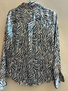 Stylish Zebra Print Button-Up shirt