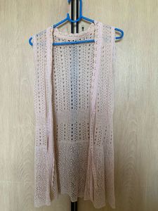🌸☺️ Super cute and feminine Cardigan Vest