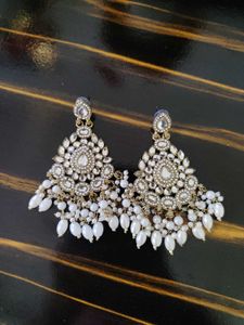 Exquisite Pearl &amp; Crystal Dangler Earrings