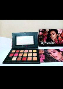 Eyeshadow Palette with Floral Design