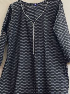 Elegant Black &amp; White Geometric Print Kurta