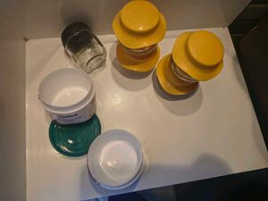 Set of 7 container all 5 are glass 2 plastic new o