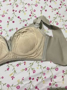 Lace Detail Comfortable Bra