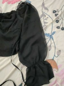 Chic Black Puff Sleeve Top