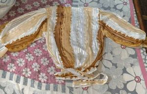 Elegant Striped Blouse with Puff Sleeves