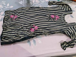 Striped Kurta with Floral Embroidery