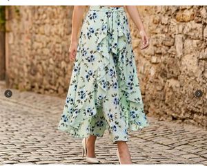 Skirt or Pant?Or both?😍