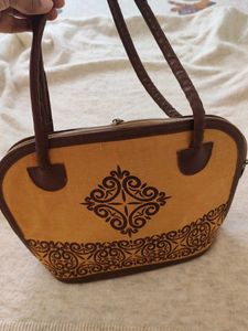 Elegant Patterned Handbag