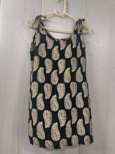 Stylish Black Paisley Print Kurta