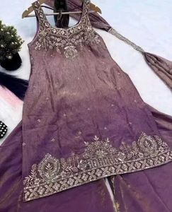 NEW DESIGNER PARTY WEAR LOOK SUIT..