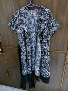 Stylish Black & White Floral Print Kurta