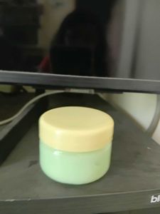 pick any aloevera moisturiser rs 200 only