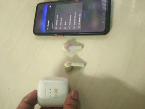 Boat Wireless Earbuds with Charging Case