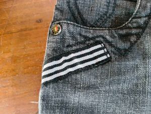 🩶 BOYS Grey Denim Jeans 👖