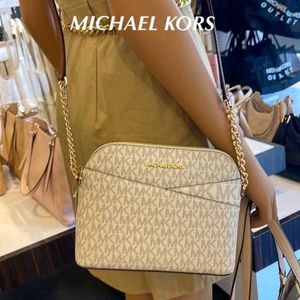 Michael Kors MK Jet Set Travel Medium Logo Dome wi
