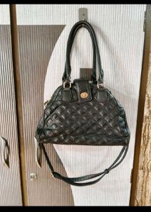 Chic Quilted Black Handbag