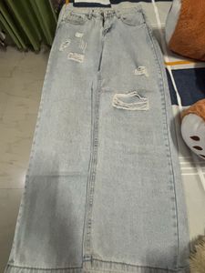 Light Wash Distressed Jeans