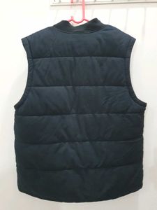 Men's Black Puffer Vest jacket, thick and good qua