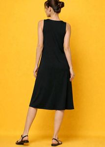 Classic Black Sleeveless Midi Dress