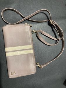 Baggit Tan Leather Wallet sling ‼️Sale