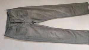 ROADSTER Women Grey Straight Fit Mid-Rise Jeans
