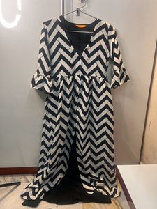 Black And White Stripped 2 Piece Kurta 🖤🤍