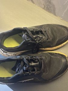 Men's Black Running Shoes