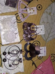 11 Assorted Fashion Earrings Collection