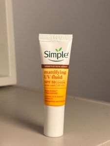 Simple Mattifying UV Fluid SPF 50