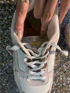 Women shoes
