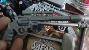 Pens with Fun Figures ( Any 2 Piece )
