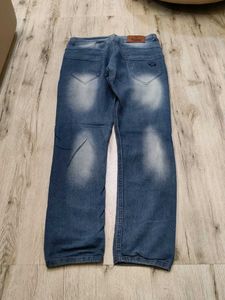 Ma5689 Signature jeans waist 32 inches