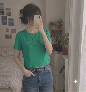 Casual Green "Bonjour" Crop Top
