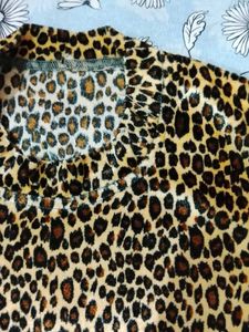 Stylish Leopard Print Short Sleeve Shirt