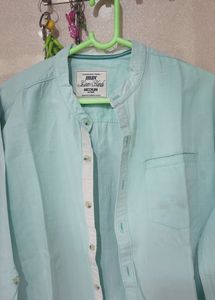 Men's Light Blue Collared Shirt