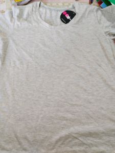 Clovia Tshirt