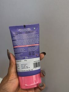 Aqualogica Illuminate+ Oil-Free Moisturizer