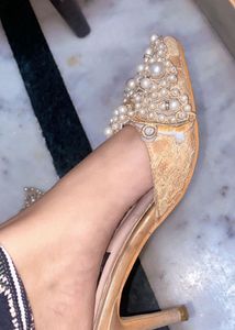 Embellished Pointed Toe heels