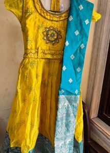 Elegant Yellow Kurta Set with Blue Dupatta