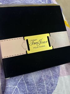 Tres Jour Pour Femme Perfume