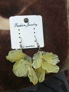 Pretty Yellow Leaf Drop Earrings