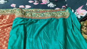 beautiful heavy sari with blouse piece and tag