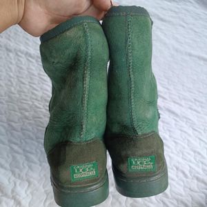 Auth Ugg fur top forest green suede boots